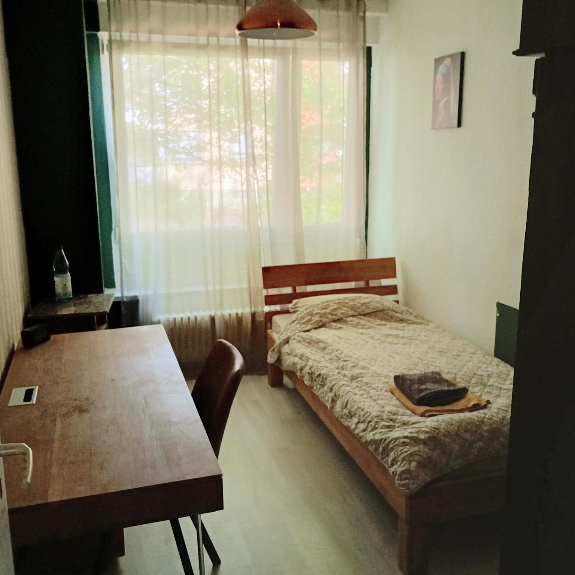 Homestay Cozy Place In Neukoelln